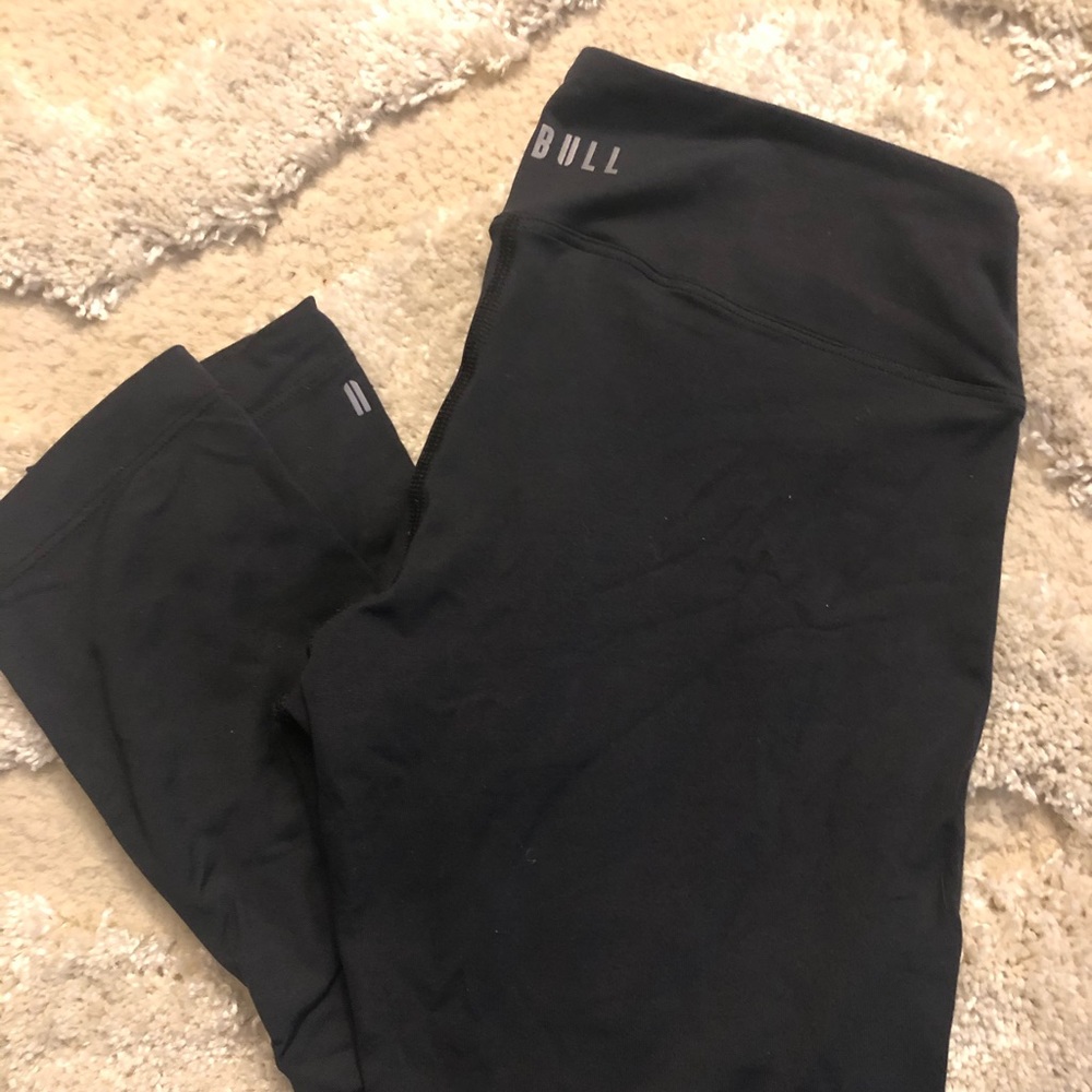 Women’s black NoBull crop leggings - small